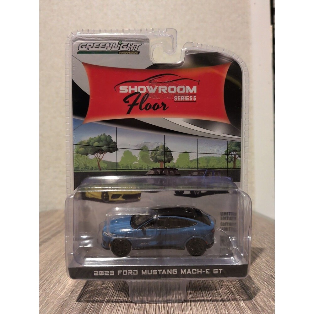 GreenLight Showroom Floor Series 5  2023 Ford Mustang Mach-E GT  1:64 Die-Cast
